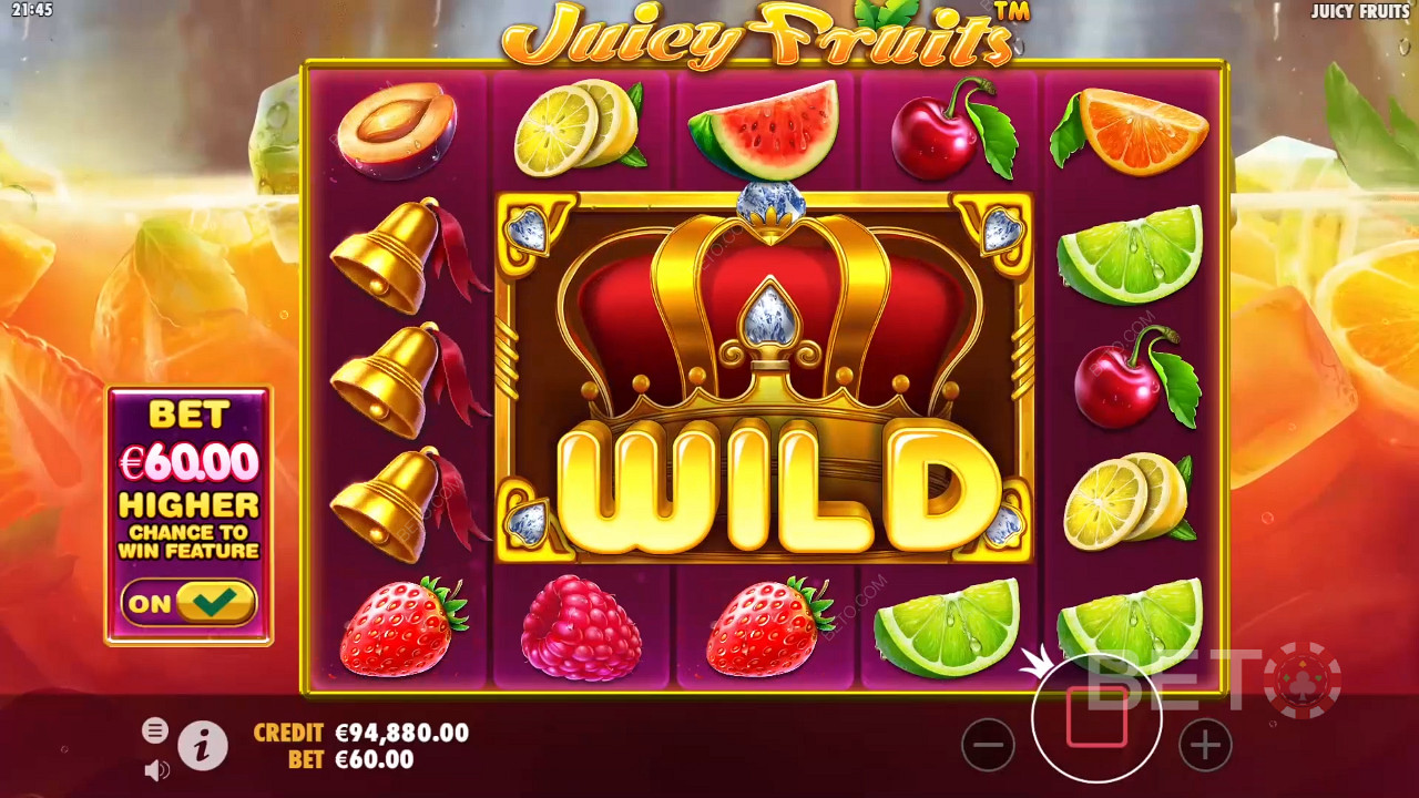 Simbol Wild berkembang di slot Juicy Fruits