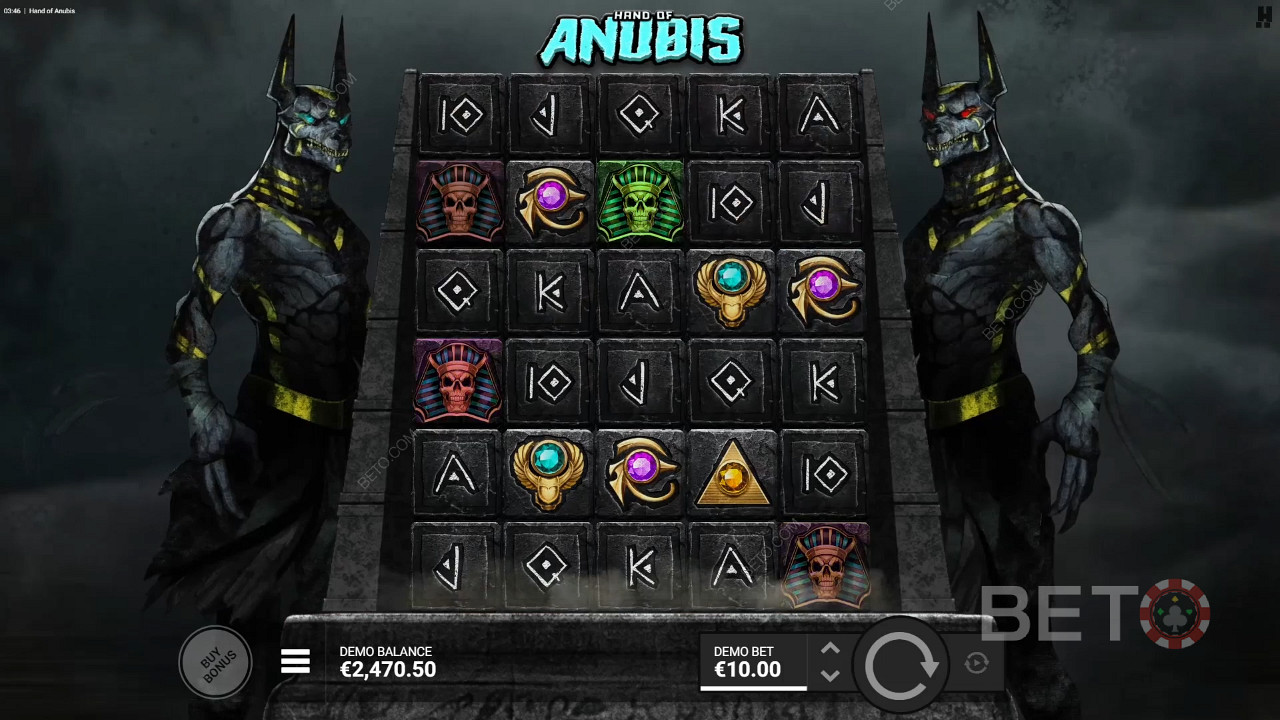 Tata letak yang lebih besar membantu mendapatkan lebih banyak kemenangan di slot online Hand of Anubis