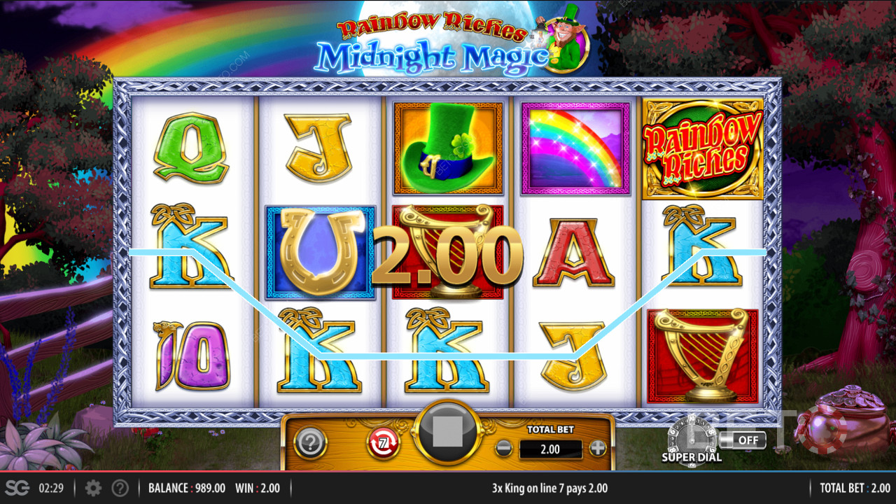 10 garis pembayaran aktif yang berbeda di slot Rainbow Riches Midnight Magic