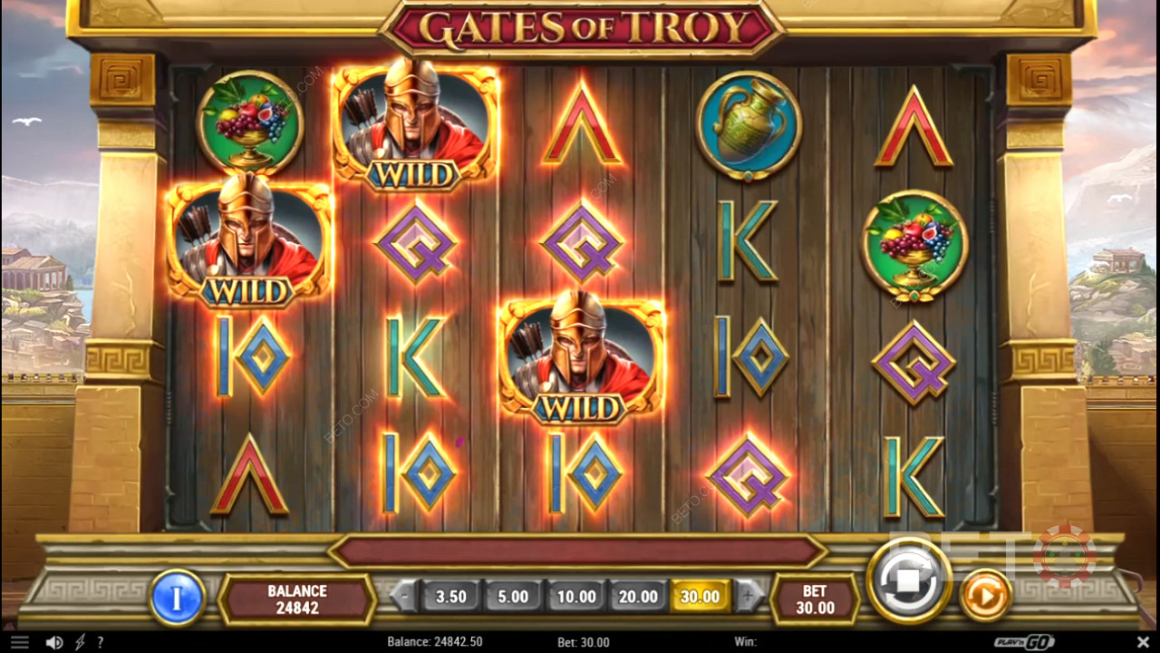 Simbol Wild memiliki pembayaran tinggi di mesin slot Gates of Troy